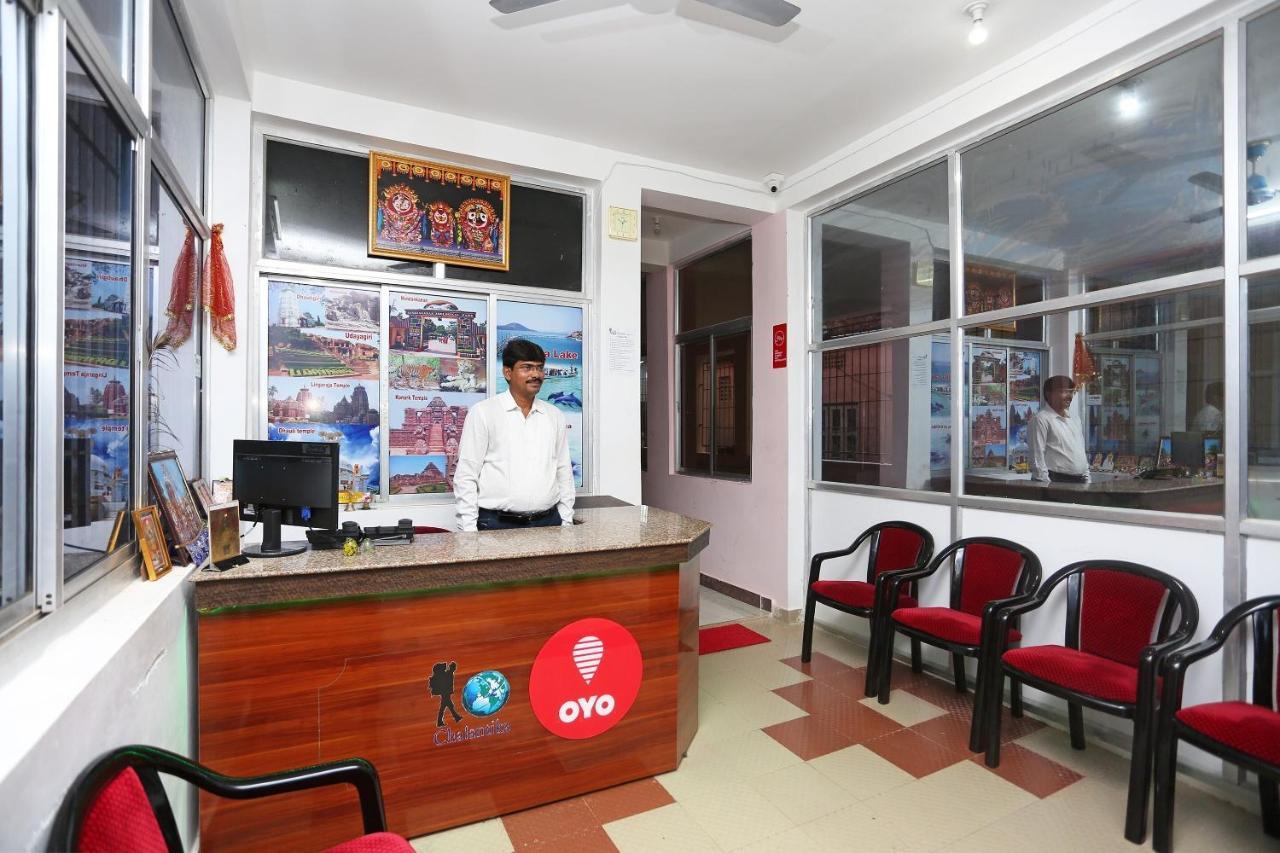 Oyo Hotel Balaram Palace Puri Exteriör bild